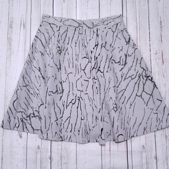 Monki Gray Black Mesh Marble Skater Skirt Size XS - Picture 2 of 6